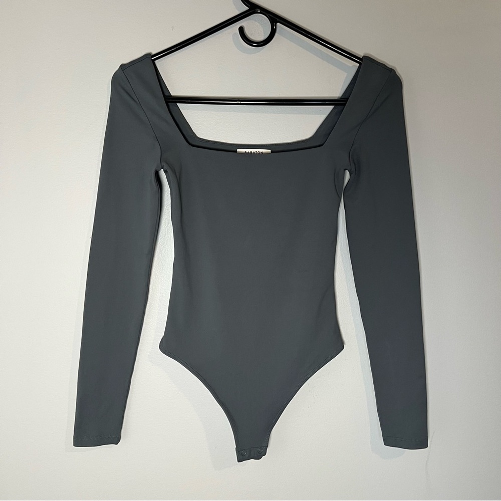 Aritzia Contour Squareneck Longsleeve Bodysuit Smoky Emerald XS